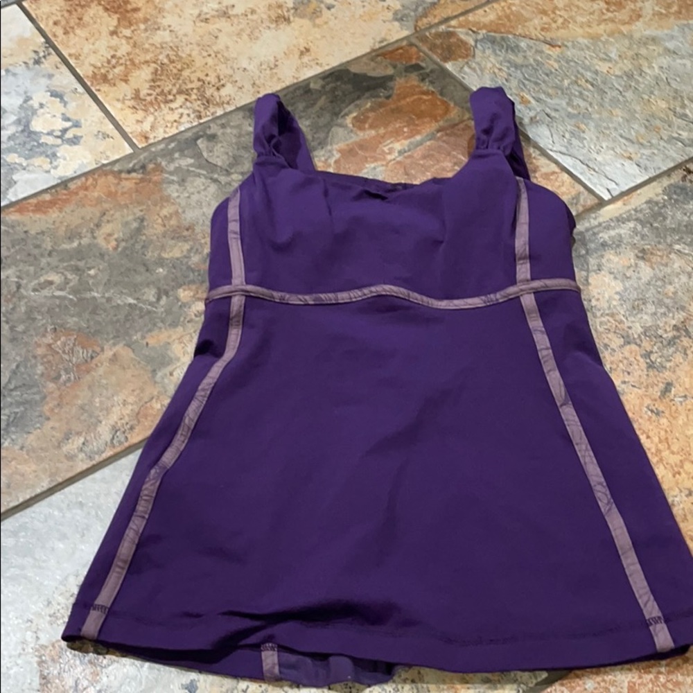 Lulu yoga top